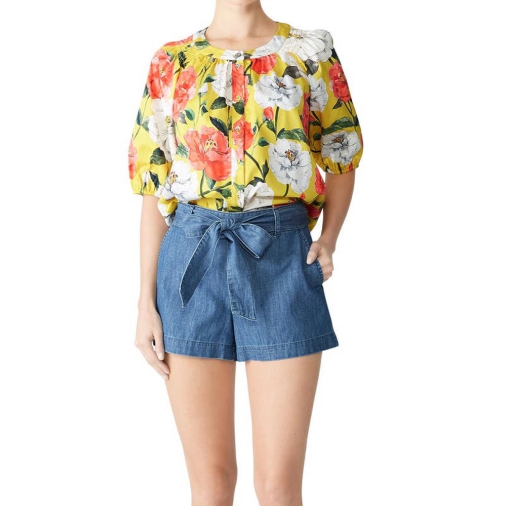 HUGE SALE!!🎉Like New Draper James Chambray Blue Soft Shorts